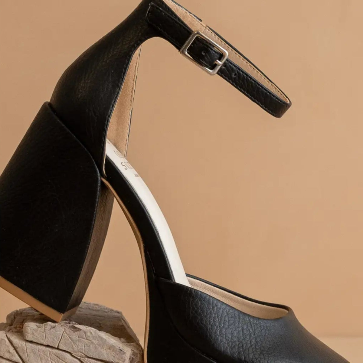 The Oslo Chunky Platform Mary Jane
